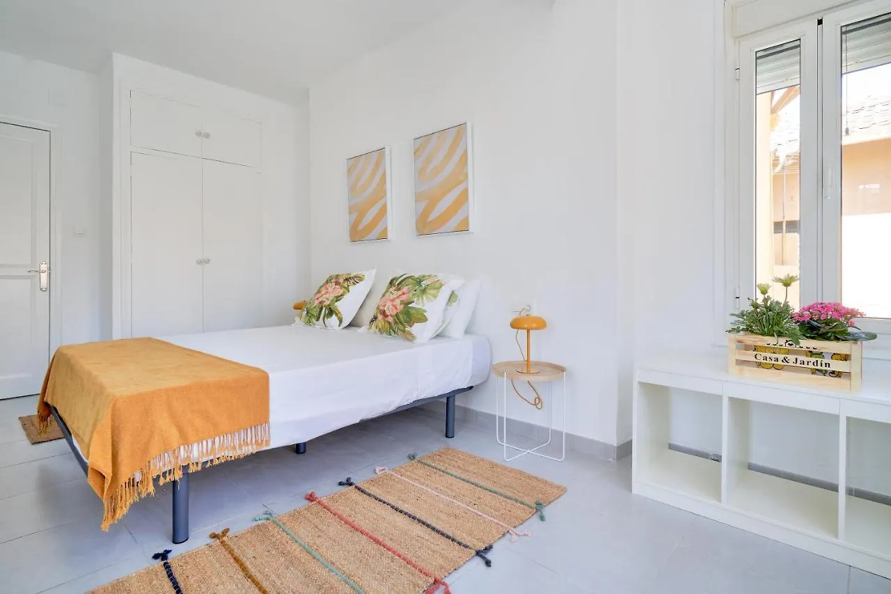 מאלגה Villa Rosita Suites En Playa De La Malagueta Con Terraza דירה
