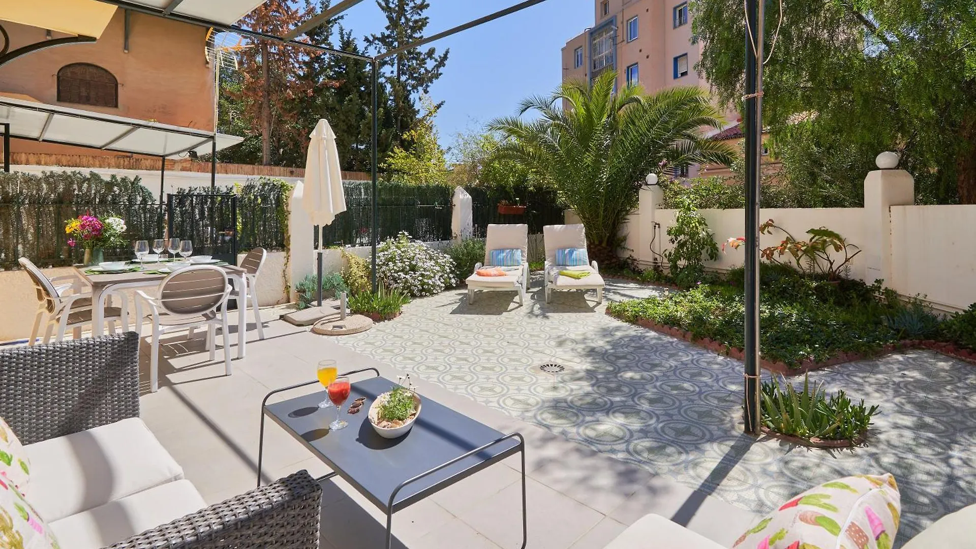 דירה מאלגה Villa Rosita Suites En Playa De La Malagueta Con Terraza