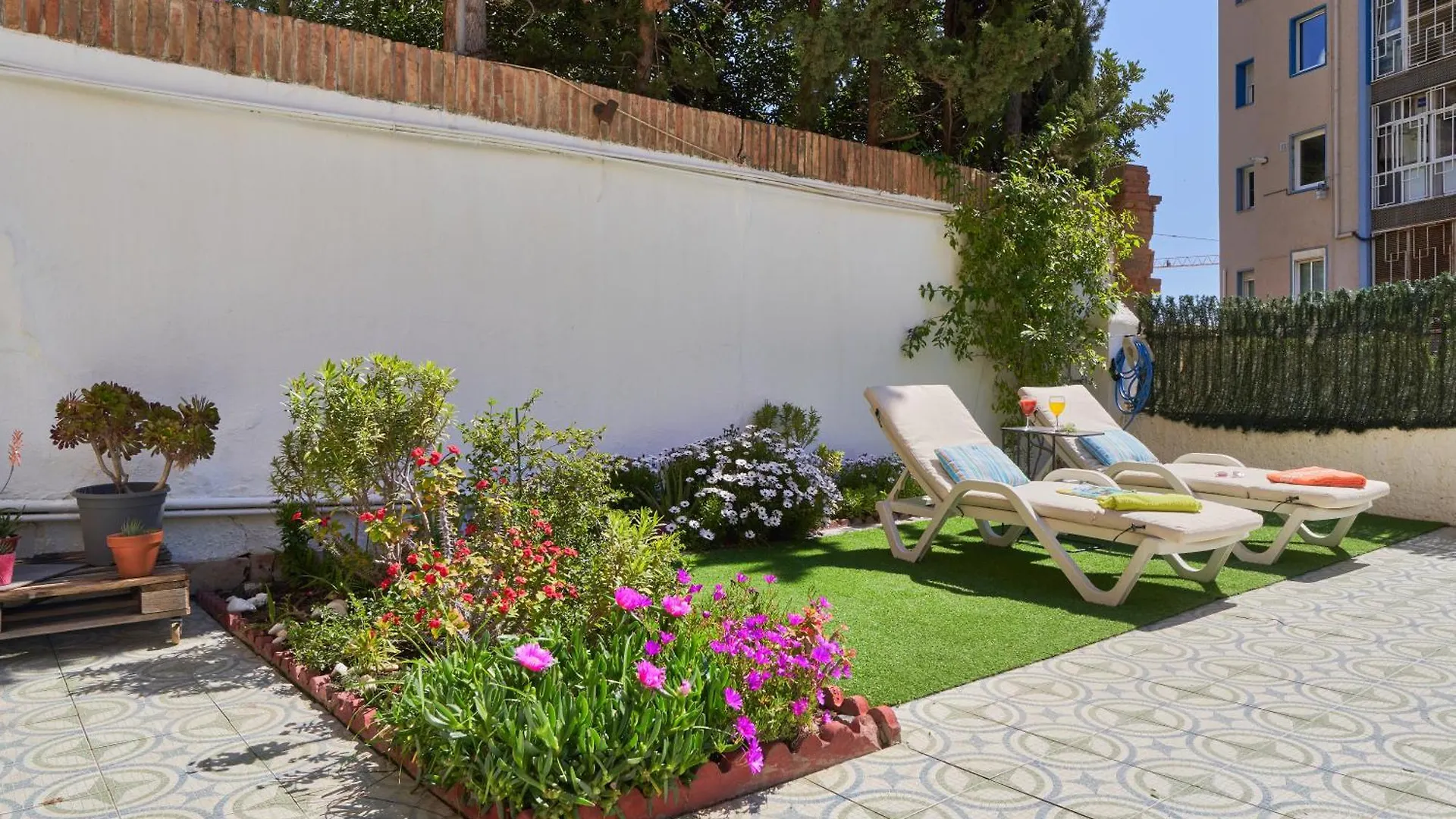 מאלגה Villa Rosita Suites En Playa De La Malagueta Con Terraza דירה