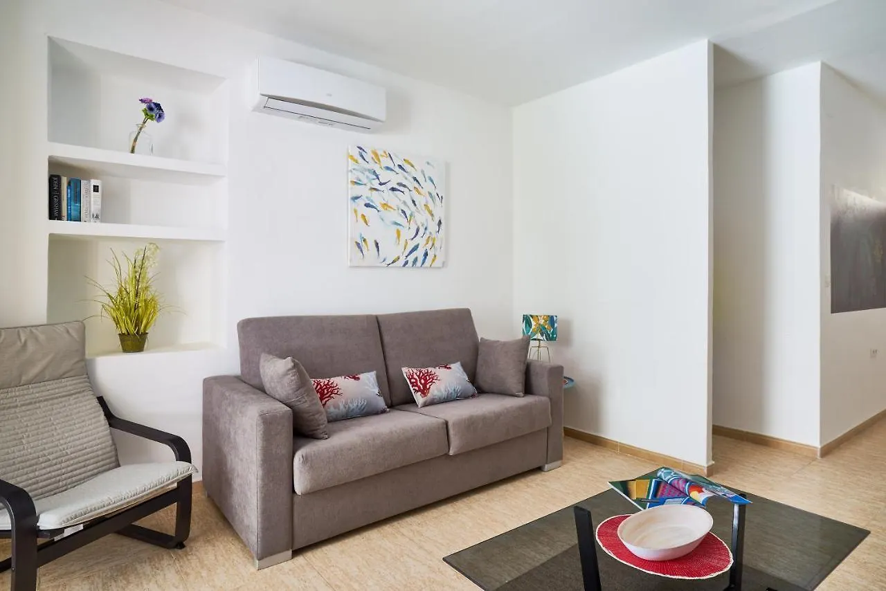 מאלגה Villa Rosita Suites En Playa De La Malagueta Con Terraza