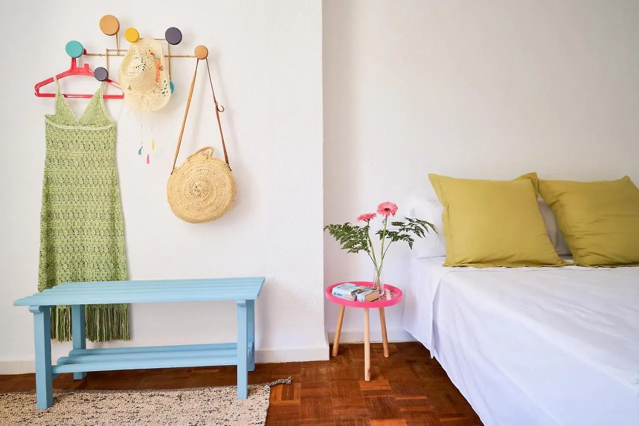 Villa Rosita Suites en Playa de la Malagueta con terraza Málaga España