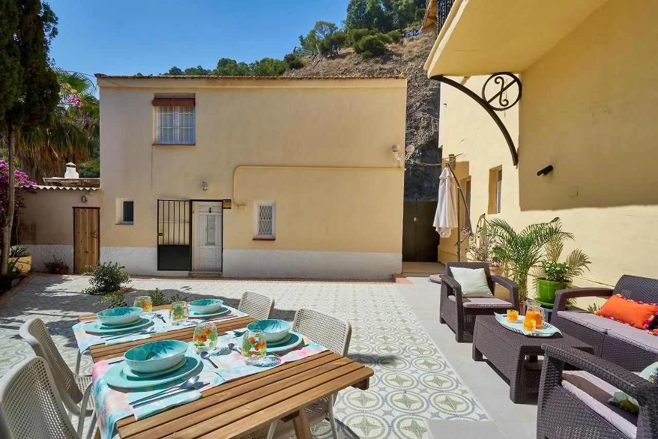 Appartement Villa Rosita Suites En Playa De La Malagueta Con Terraza Málaga Spanje