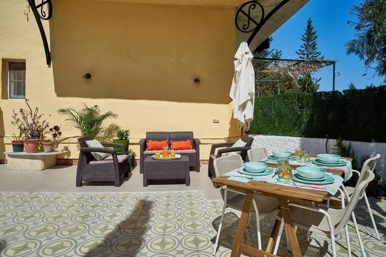 Villa Rosita Suites En Playa De La Malagueta Con Terraza Málaga 0*,