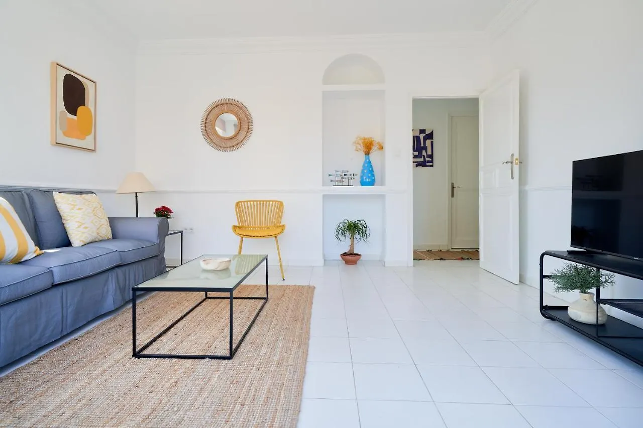 Villa Rosita Suites En Playa De La Malagueta Con Terraza Málaga Spanje