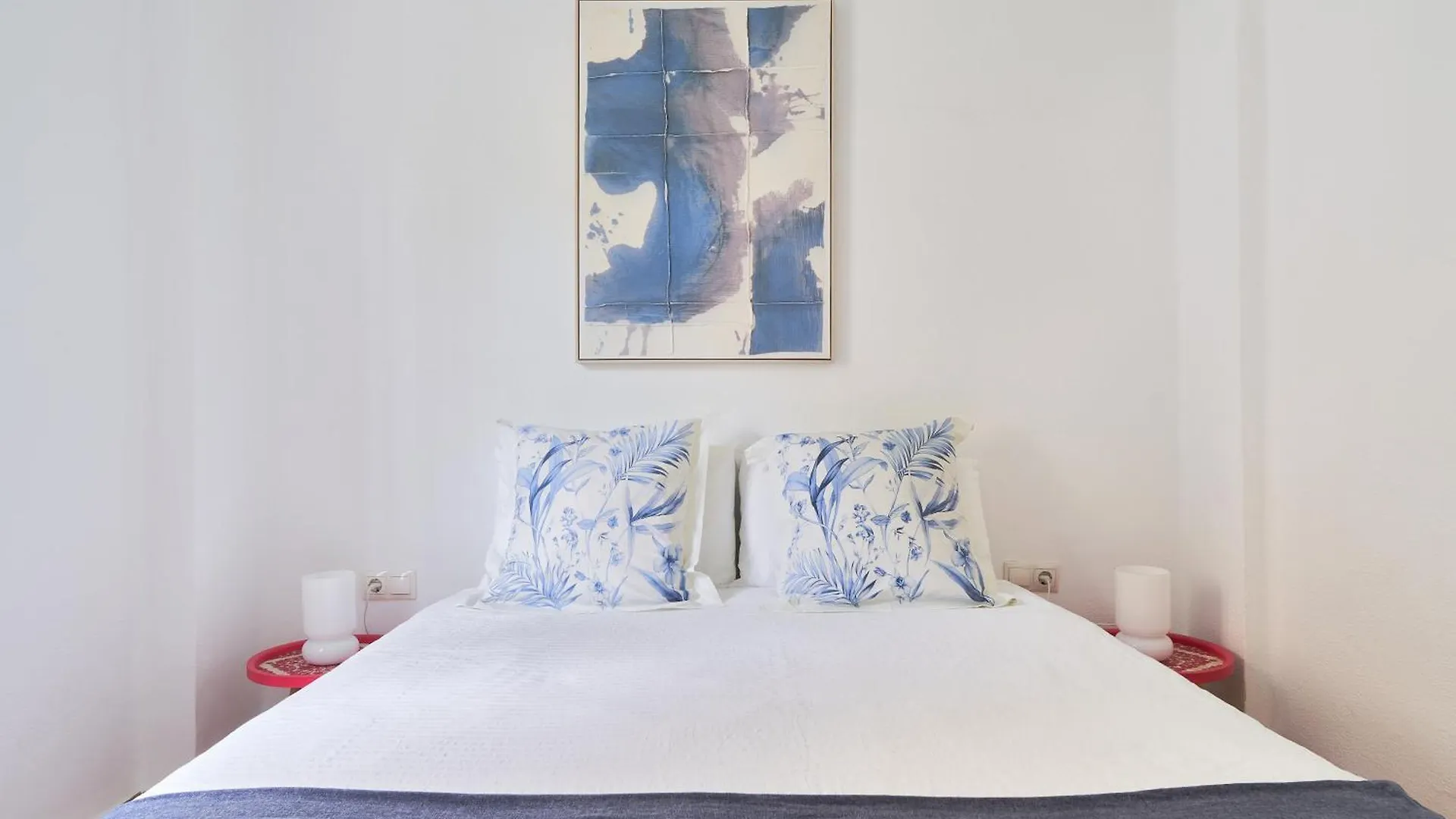 Villa Rosita Suites En Playa De La Malagueta Con Terraza Málaga